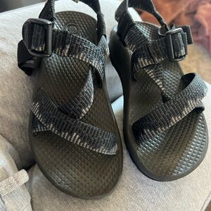 Black Strappy Sandals Chacos